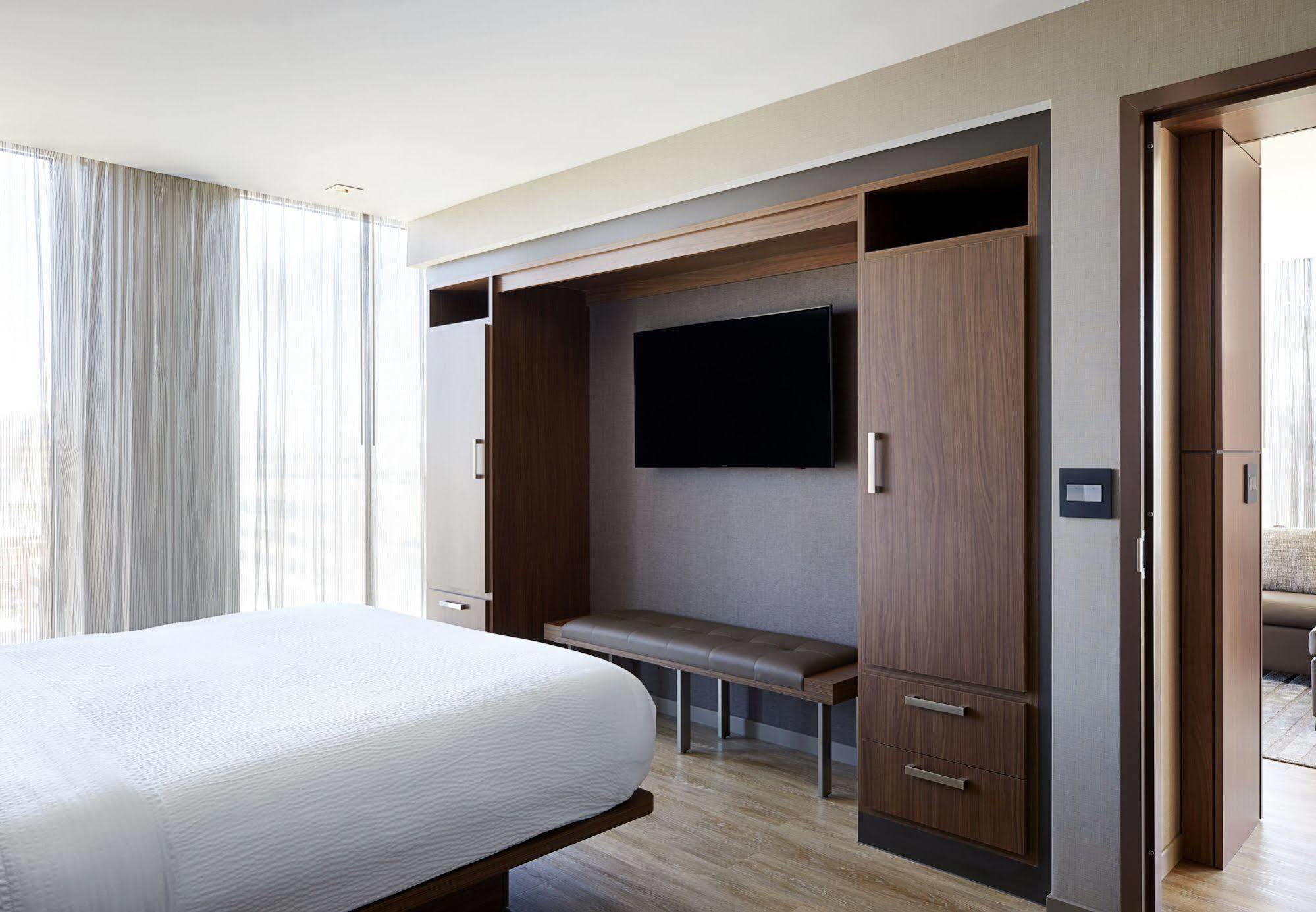 เอซี โฮเต็ล เมดิสัน ดาวน์ทาวน์ Hotel ภายนอก รูปภาพ